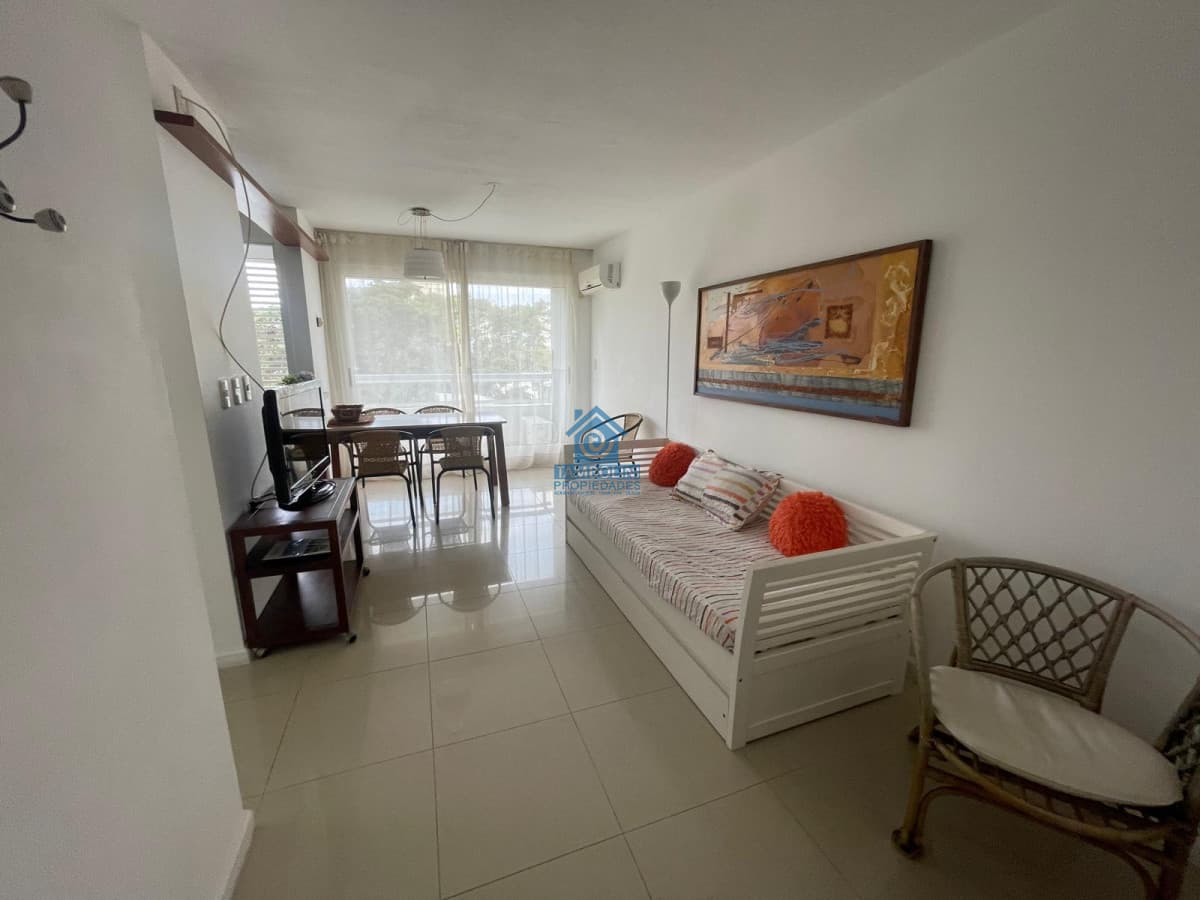 Alquiler Anual 1 dormitorio Zona Shopping  -