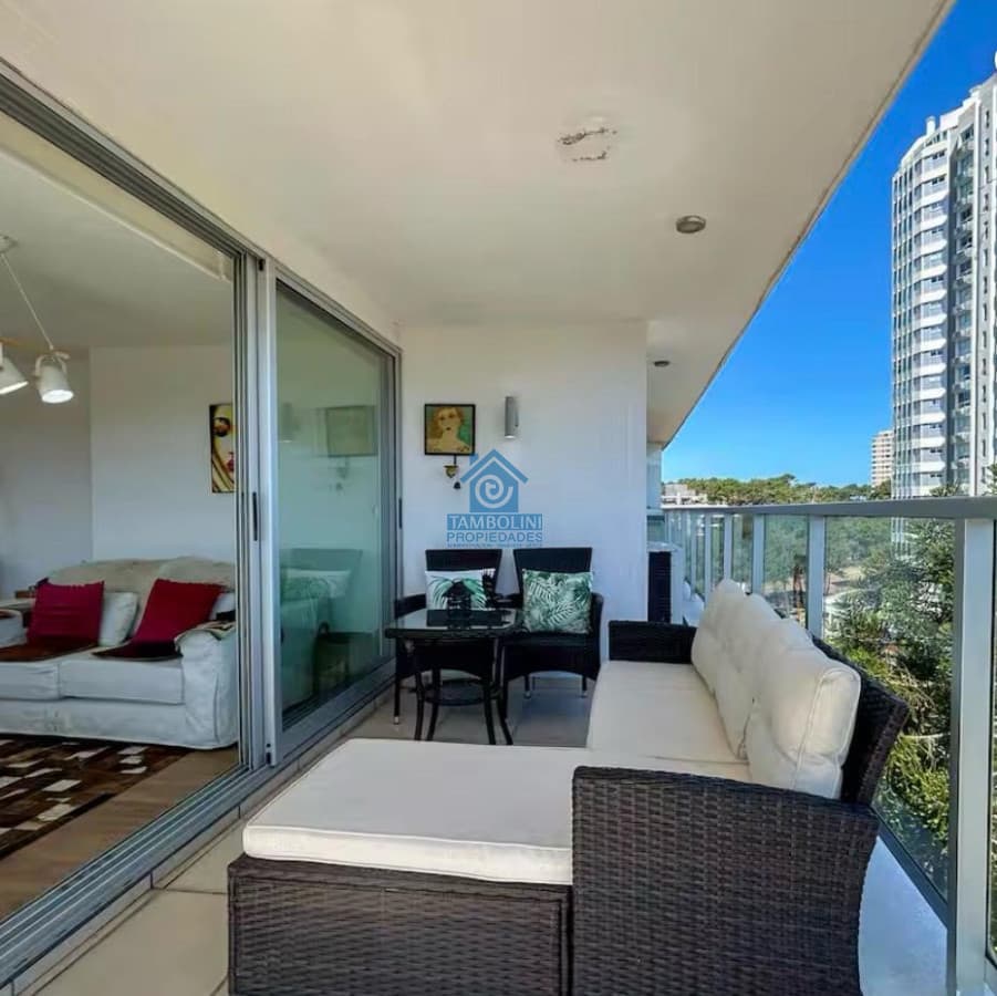 Alquiler Anual Hermoso Departamento Edificio con Amenities   -