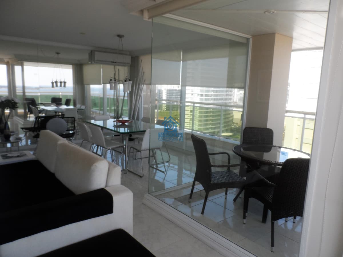 Impactante Coral Tower Alquiler Anual   -