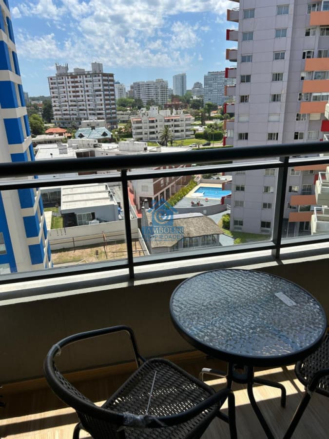 Alquiler Anual 2 dormitorios sin muebles Brava  -