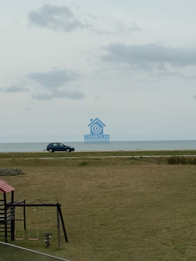 Alquiler Anual Edificio con Amenities Mansa Frente al Mar  -