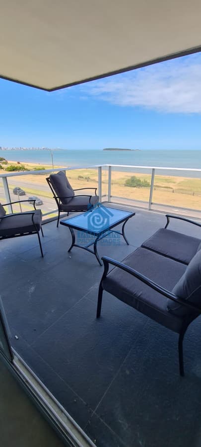 Apartamento ID.100 - Magnífico Pent House en Mansa frente al mar !