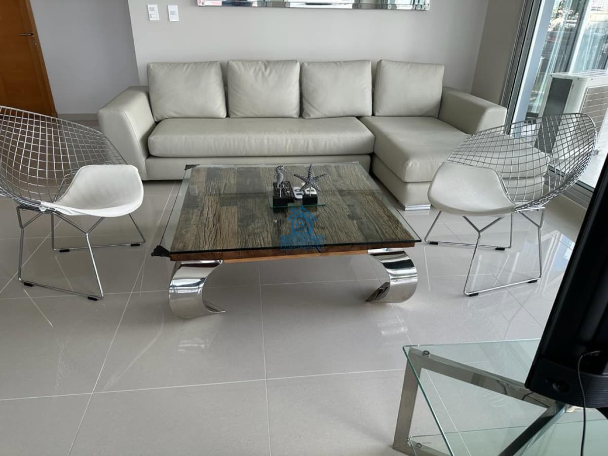 Fabuloso Departamento en Alquiler Anual Mansa 3 Suites y Servicio  -