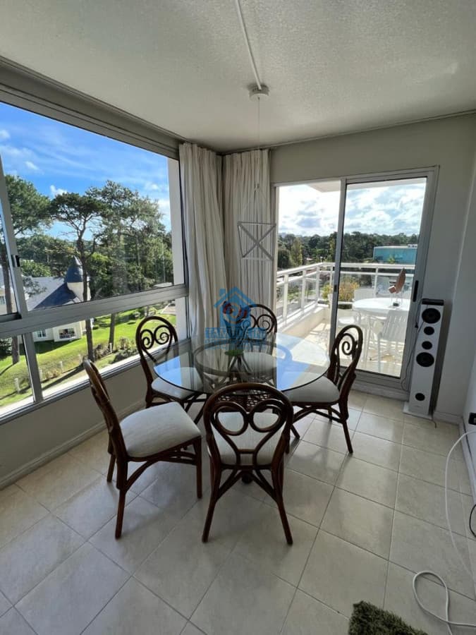 Alquiler Anual Departamento muy cómodo Punta del Este   -