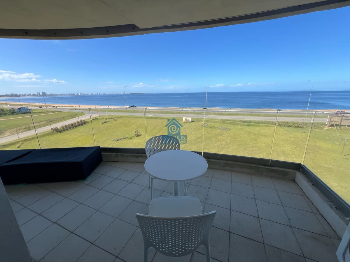 Alquiler Anual Pent House Frente al Mar   -