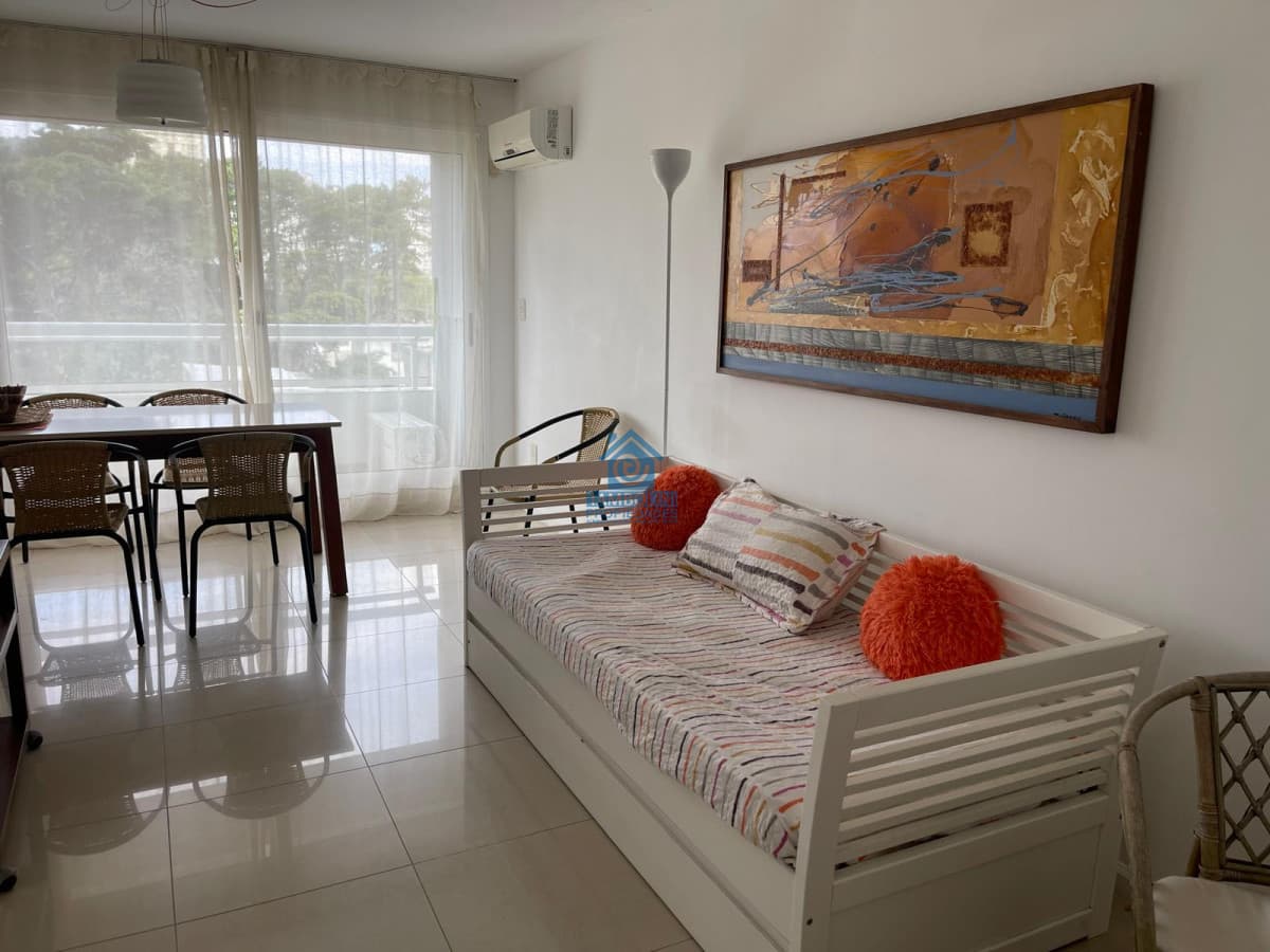 Alquiler Anual 1 dormitorio Zona Shopping  -
