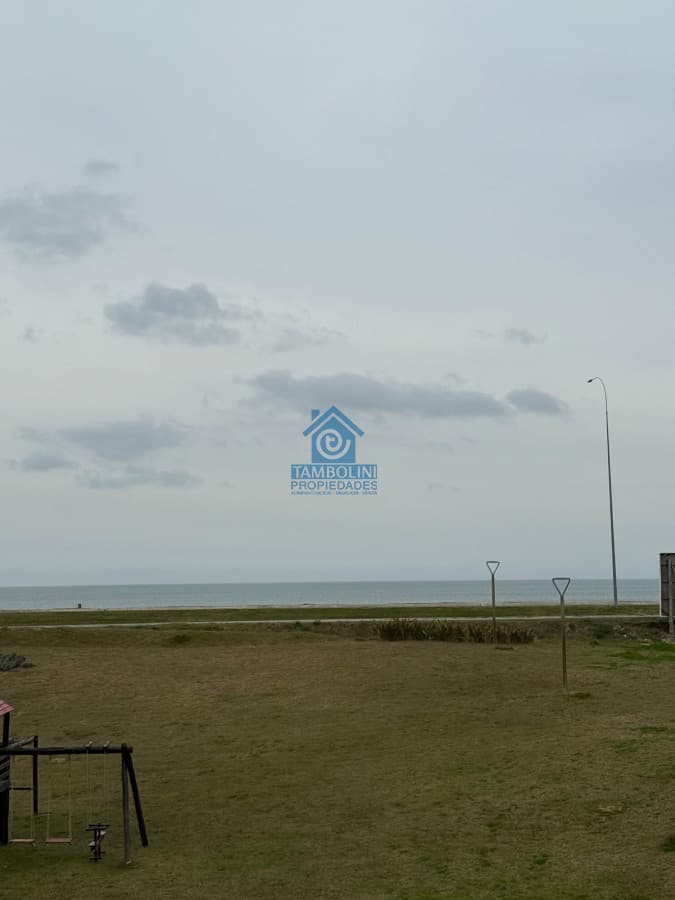 Alquiler Anual Edificio con Amenities Mansa Frente al Mar  -