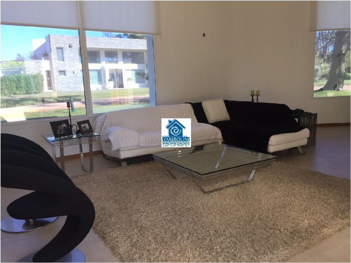 Hermosa Casa Barrio Privado  -
