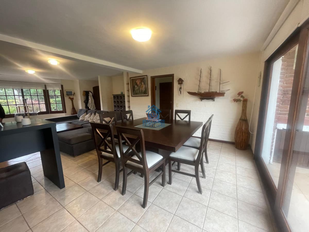 Casa ID.918 - Hermosa Casa en Venta en Zona Priviligiada de Punta del Este