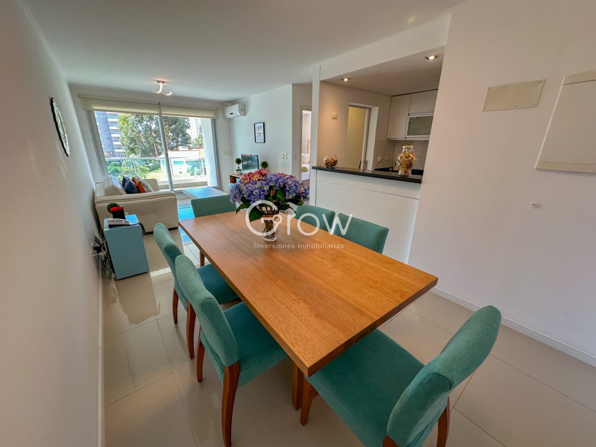 Apartamento de 1 dormitorio en exclusiva Torre de Punta del Este!
