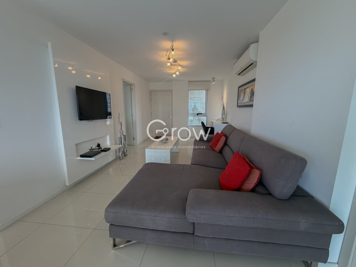 Apartamento de 3 dormitorios en  Roosevelt