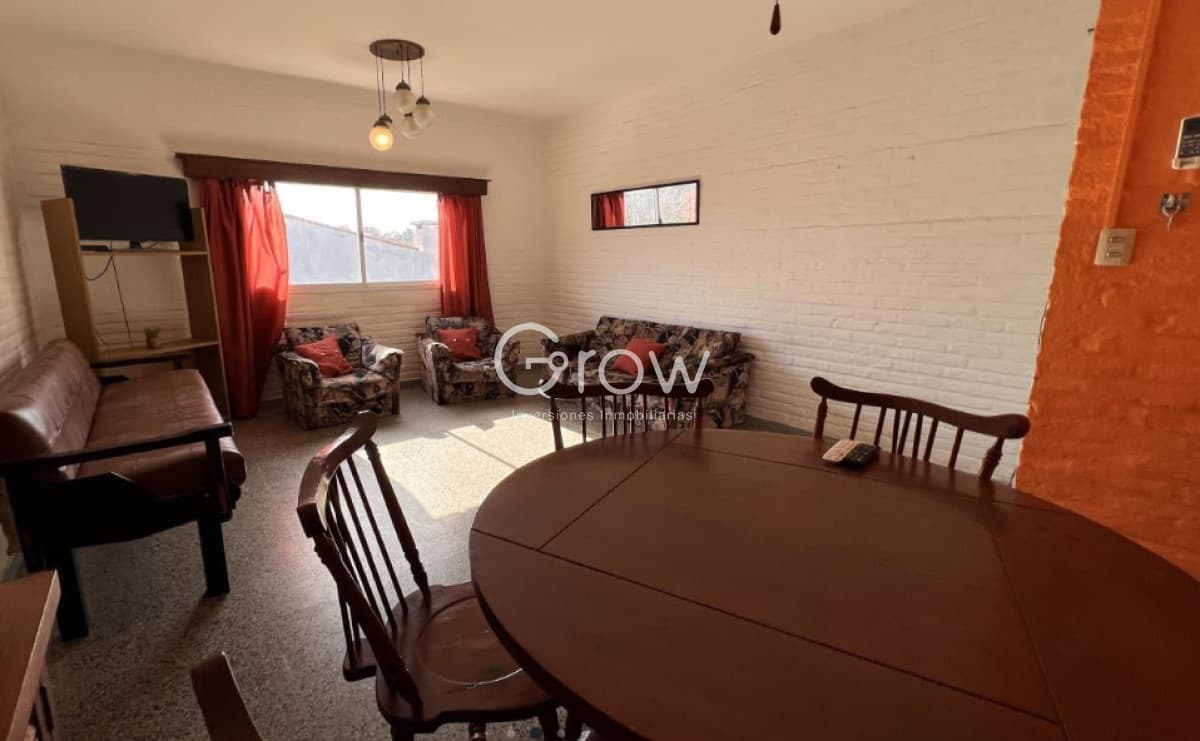 Apartamento de 2 dormitorios en venta, Piriapolis!