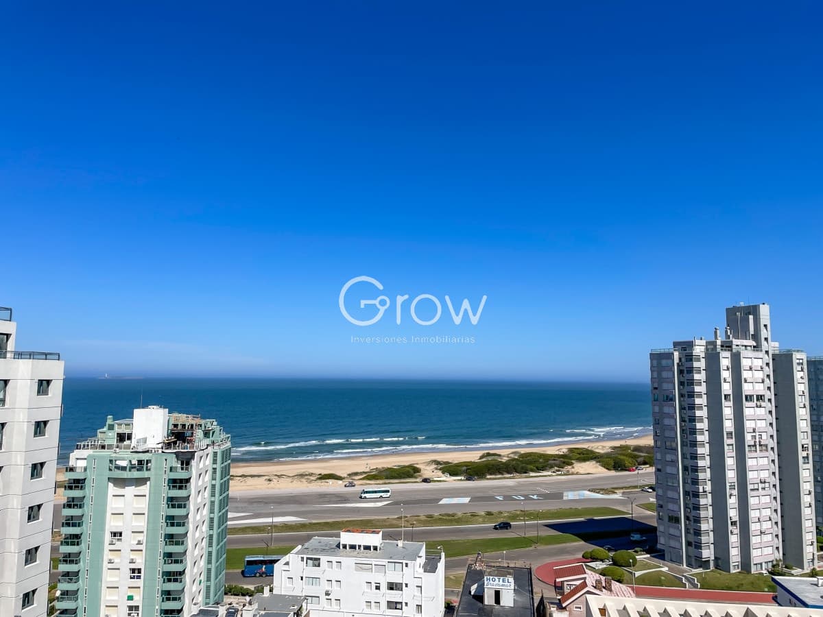 Departamento con hermosas vistas al mar!  -