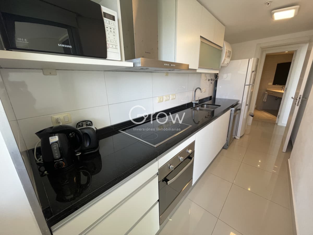 Wind Tower en venta piso alto!