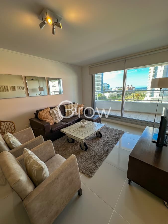 Departamento en venta en exclusiva torre en Punta del Este