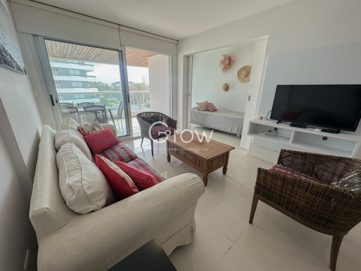 Icon Brava en venta de 2 dormitorios y medio a USD 340,000