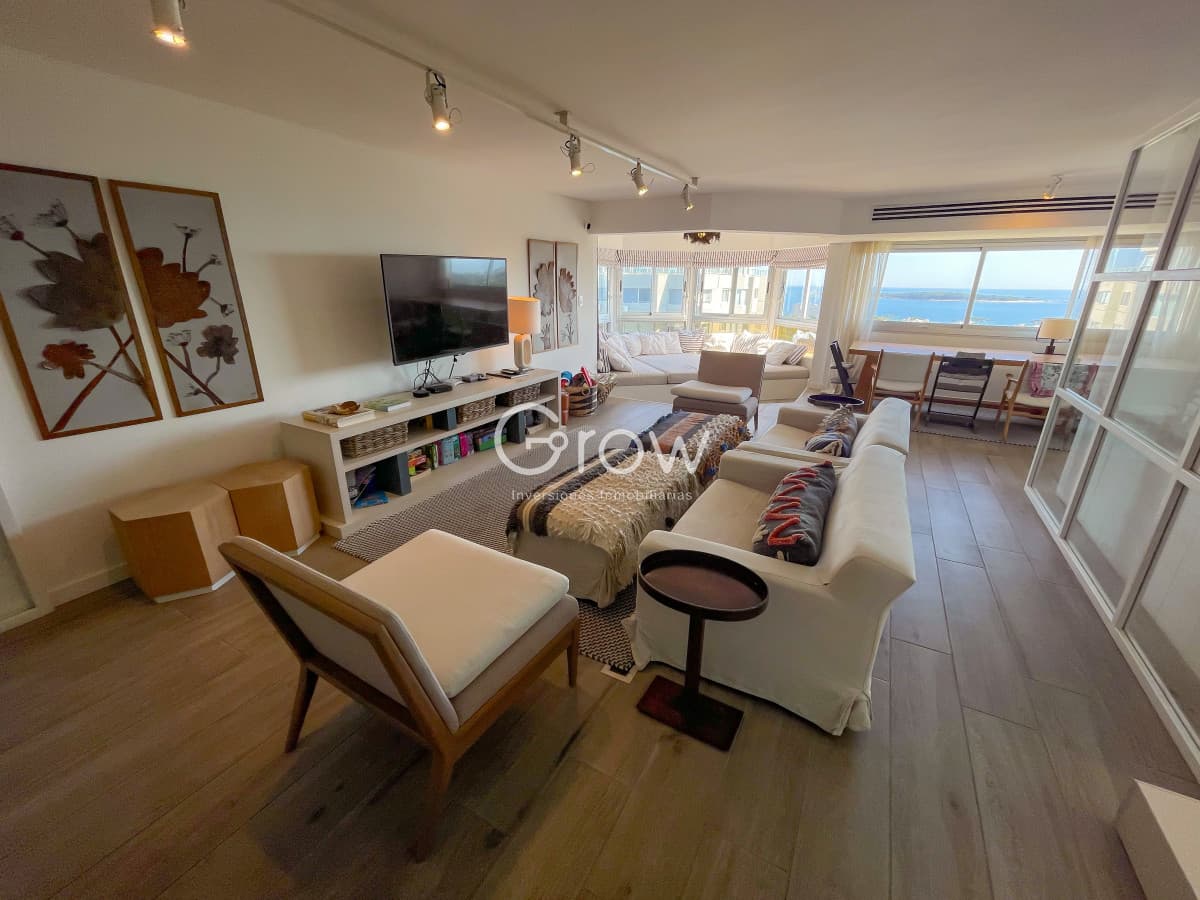 Exclusivo Penthouse duplex, cerca de todo, Av Roosevelt, Punta del Este!