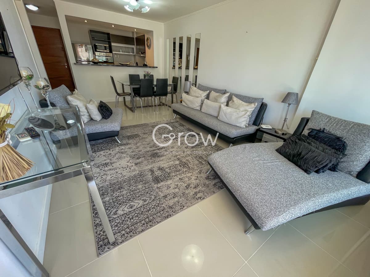 Exclusivo apartamento en alquiler de verano en Forest Tower II  -