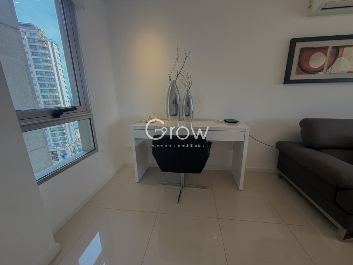 Apartamento de 3 dormitorios en  Roosevelt