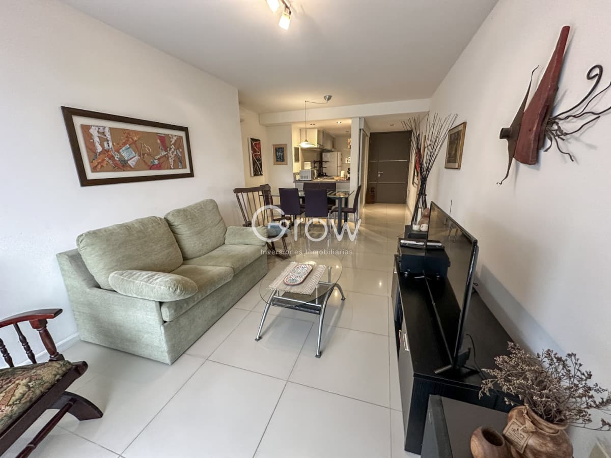 Apartamento en venta de 2 dormitorios la torre Be Punta