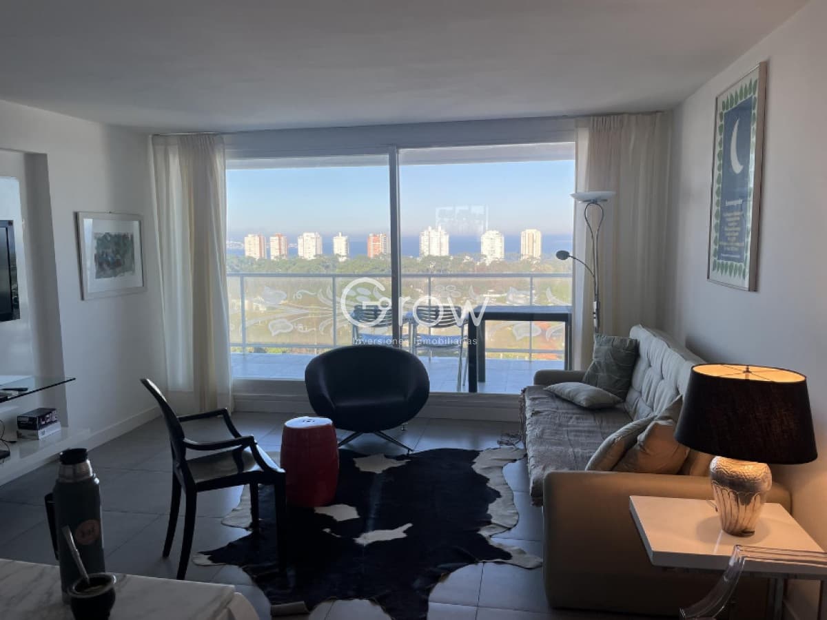 Torre Yoo piso alto en venta