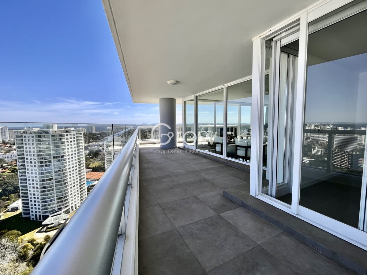 Penthouse de 4 suites en Torre One