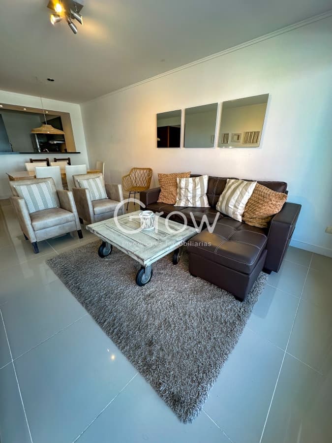 Departamento en venta en exclusiva torre en Punta del Este