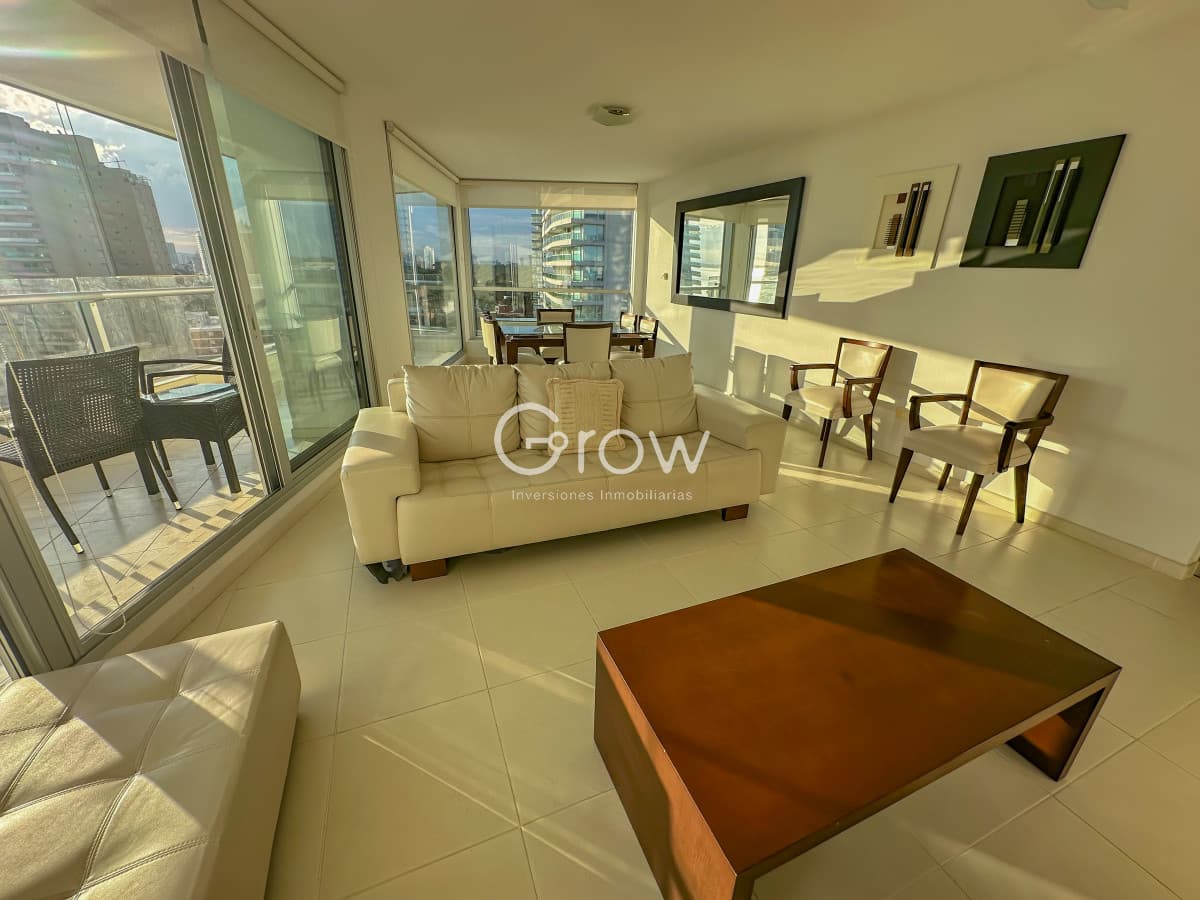 Exclusivo apartamento en Season Tower  -