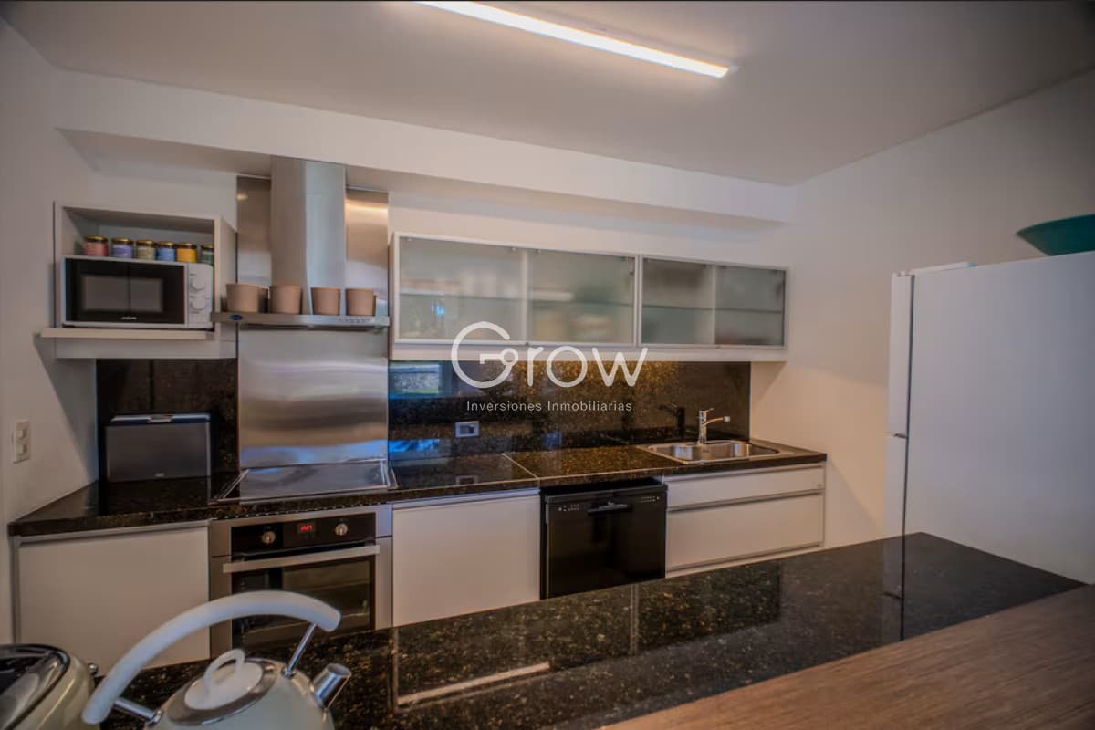 Exclusivo departamento en Rincon del Indio a pasos del mar  -