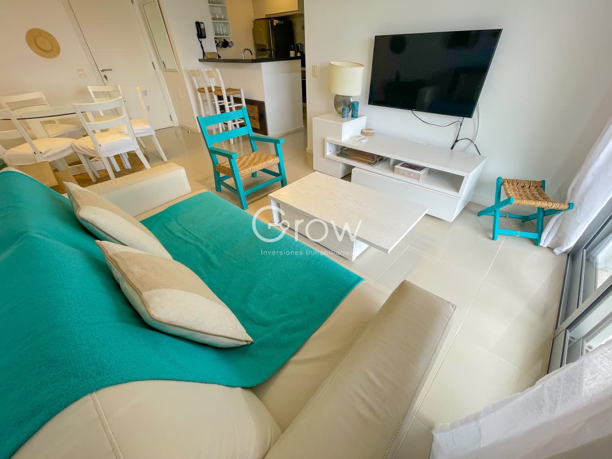 Hermoso apartamento en alquiler de verano, a pasos de Playa Brava  -