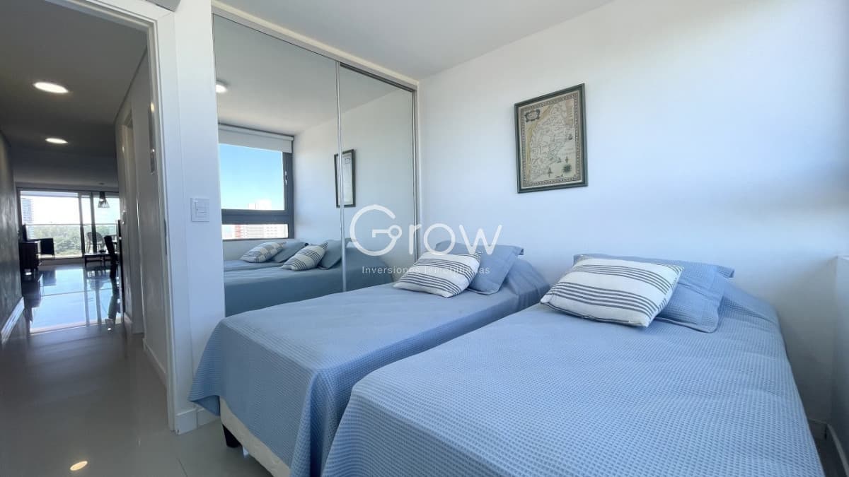 Apartamento en venta a 150 mts del Mar, en playa Brava !