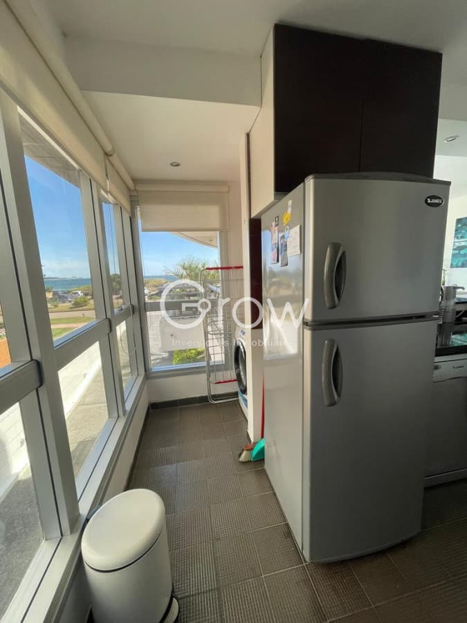 Moderno apartamento de 2 dormitorios   -