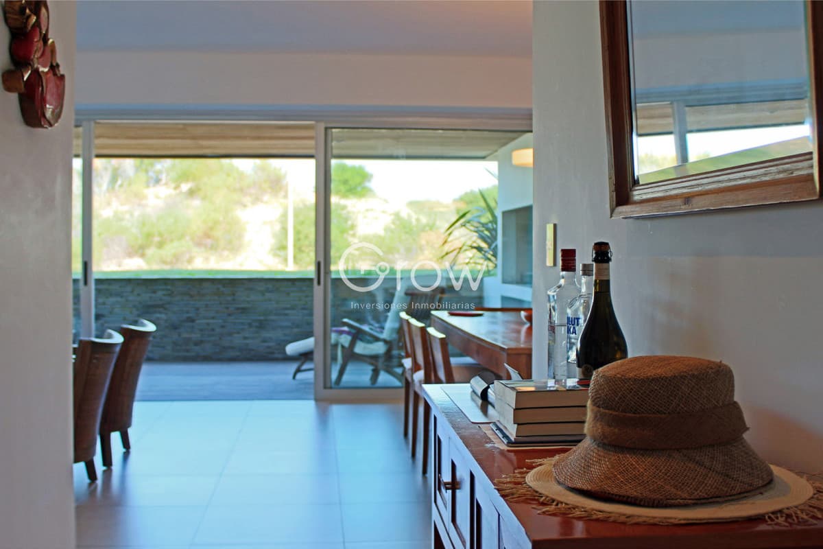 Excelente departamento frente al mar en Brava 28