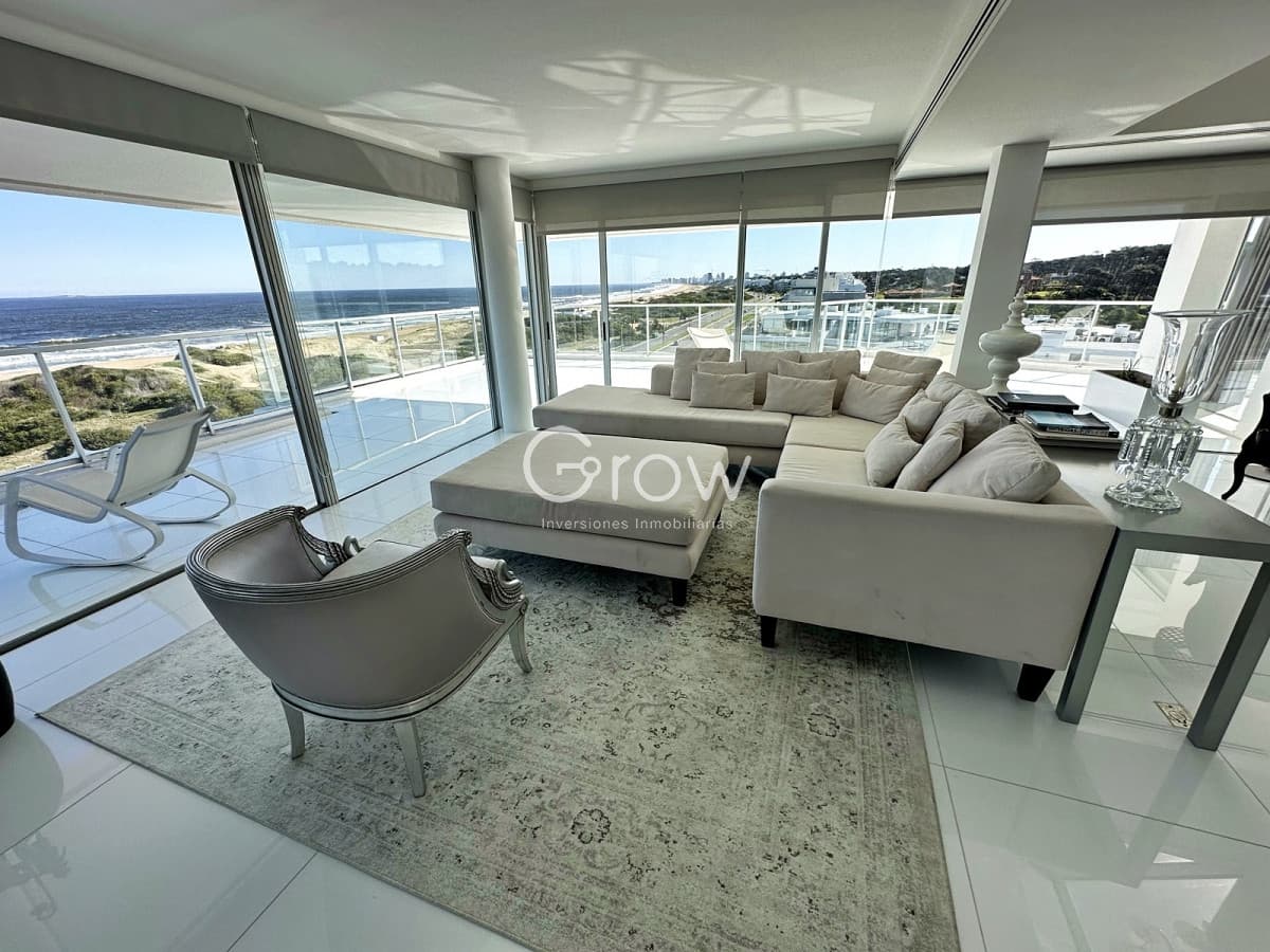 Pent House en primera linea de Playa Brava. Punta del Este