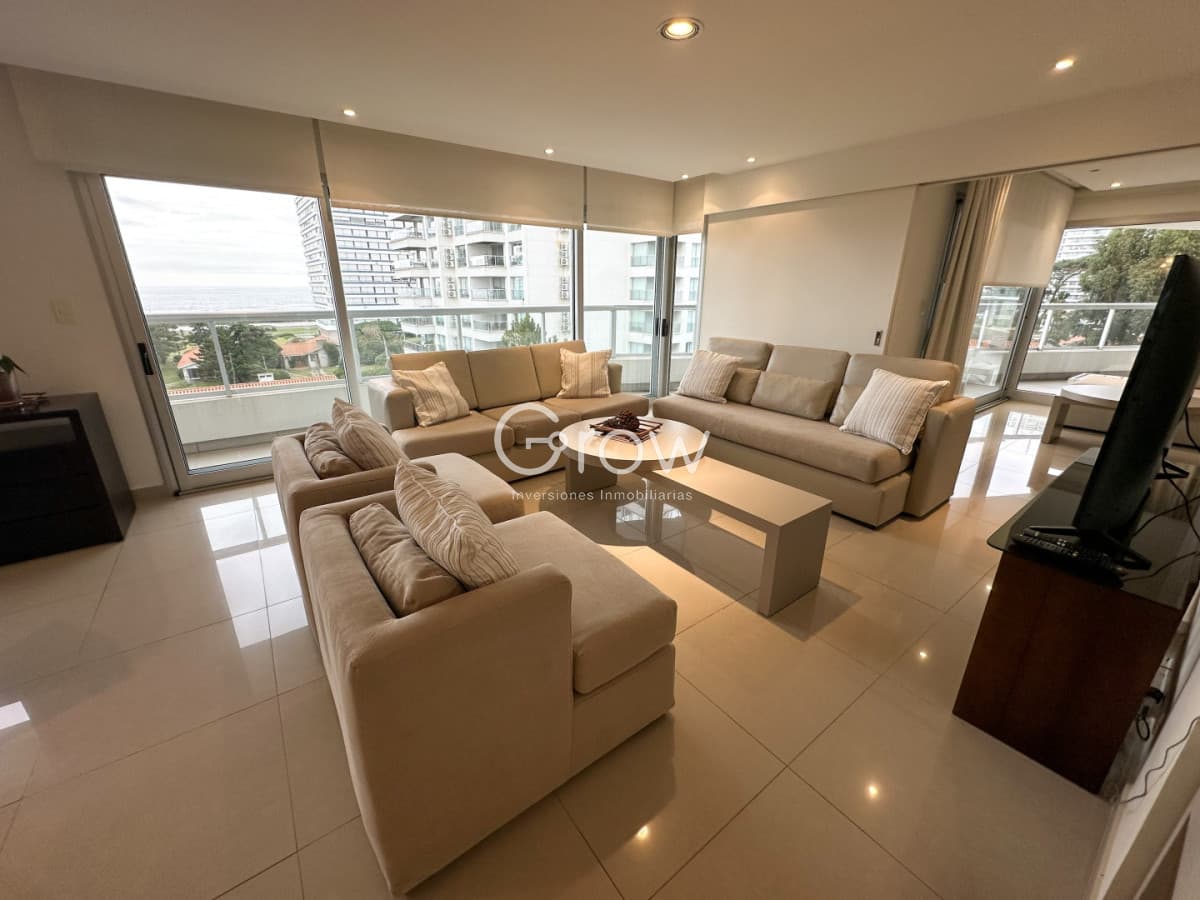 Departamento semi piso en alquiler de verano, Playa Brava!