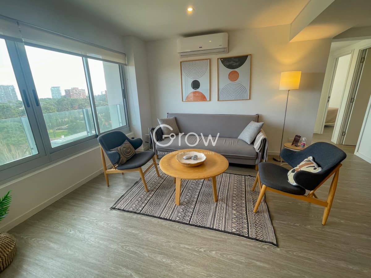 Piso alto en Av Roosevelt, alquiler de verano, Punta del Este!  -