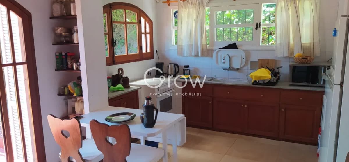 Hermosa casa en Playa Mansa en alquiler!  -