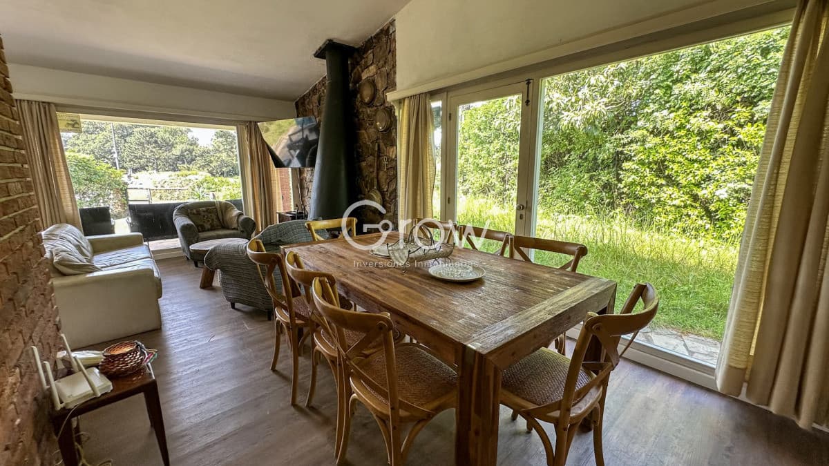 Hermosa casa en Roosevelt   -