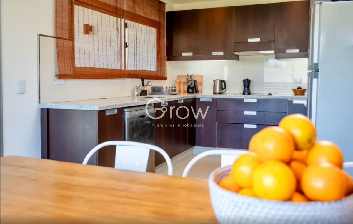 Casa en venta en Manantiales 4 dormitorios