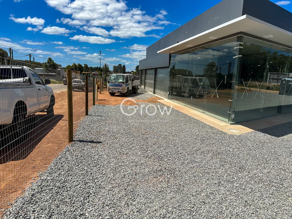 A estrenar local en Av en Maldonado con 660 m2 de uso exclusivo