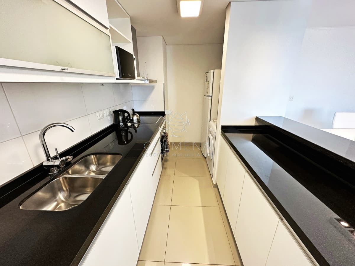 Wind Tower en venta con vista al mar y amplio balcón