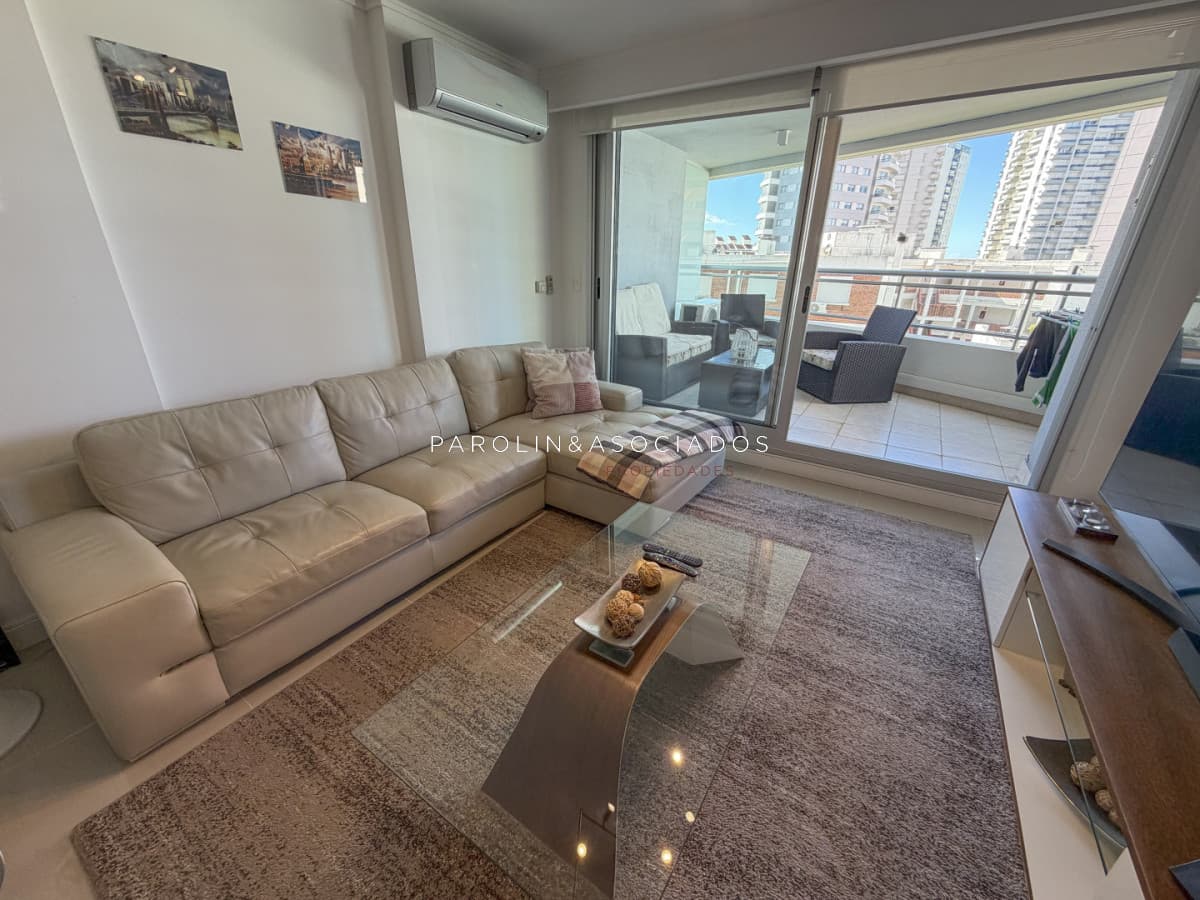 Apartamento en venta de 3 dormitorios en Forest Tower II, Punta del Este.