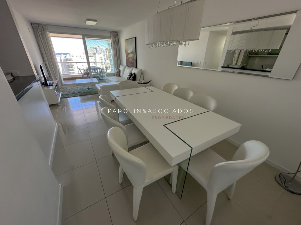 Apartamento en venta de 2 dormitorios en Wind, Punta Del Este