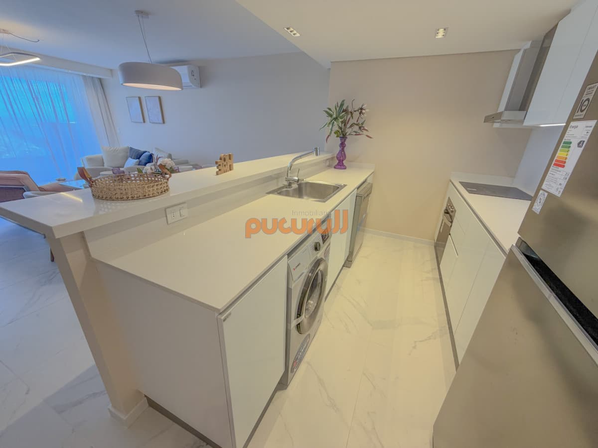Frente al mar y laguna - Este apartamento puede ser tuyo