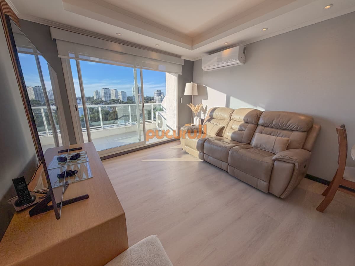 Exclusivo Penthouse con parrillero propio!!!