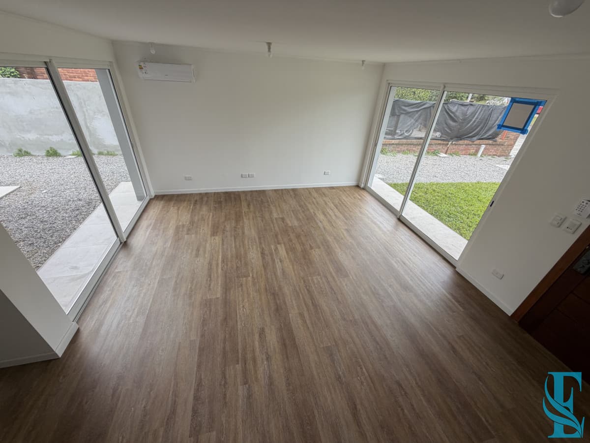Casa a Estrenar de 3 Dormitorios en Jardines de Córdoba