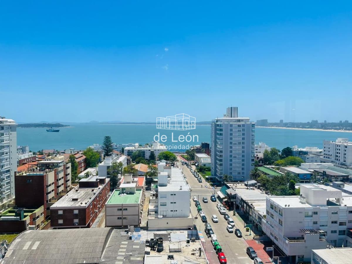 Departamento de 2 dormitorios y 2 baños en alquiler de temporada En Punta del Este