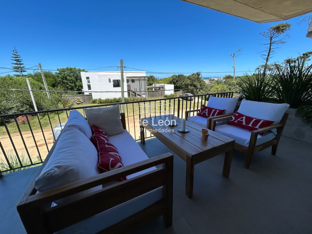 Excelente departamento de 2 dormitorios y 2 baños en Jose Ignacio