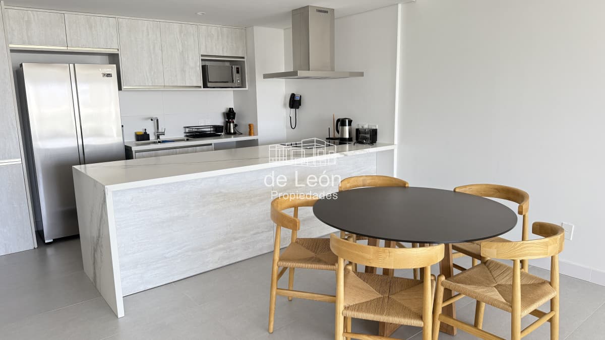 Departamento de 2 dormitorios en suite, excelente ubicación en Manantiales