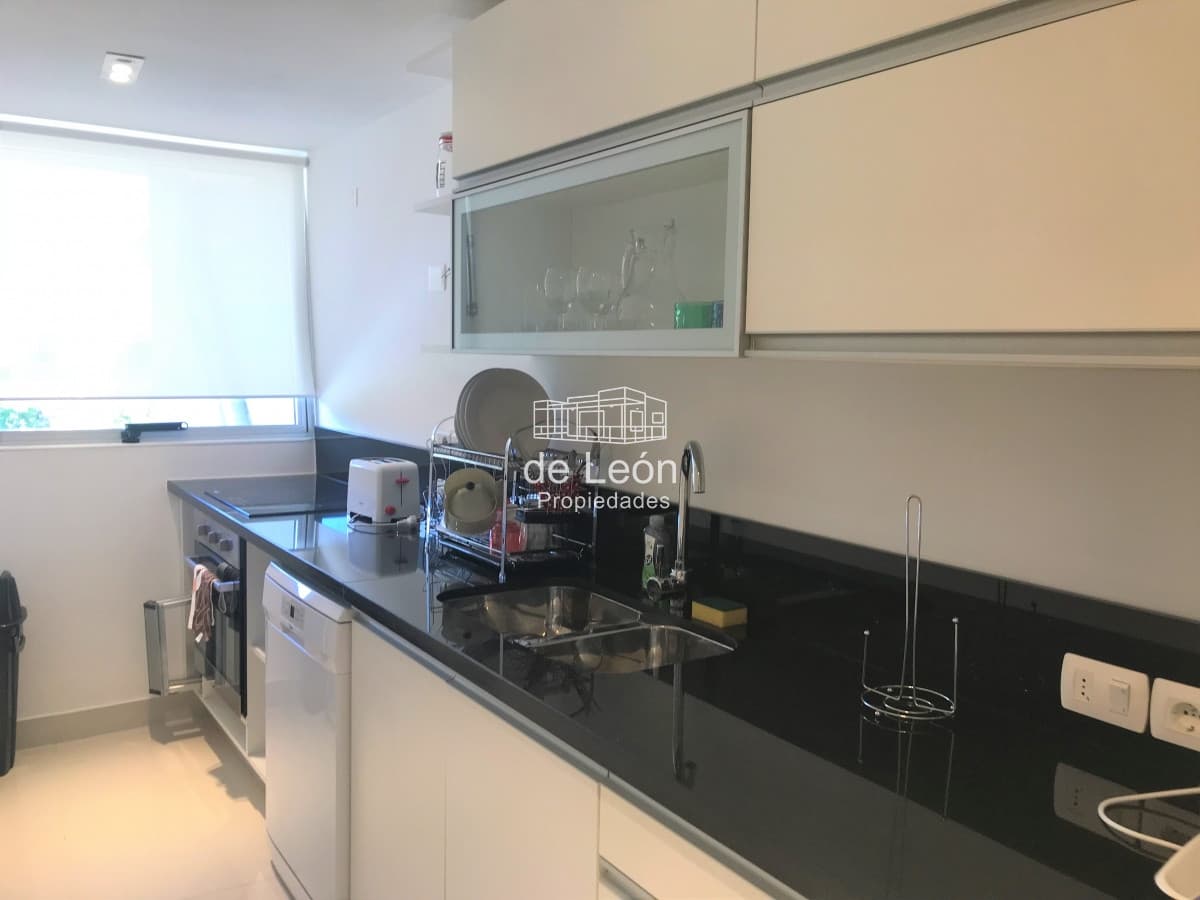 Excelente departamento en Manantiales, 3 dormitorios 3 baños, vista al mar